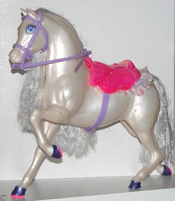 falbes Reitpferd