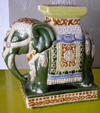 Elefant als Blumenstnder