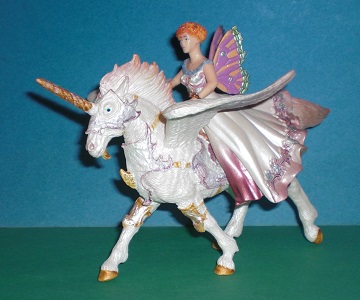 Elfe auf Pegasus-Einhorn