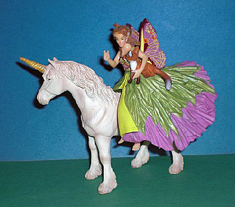 Elfe mit Fuchs auf Einhorn