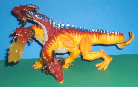 Dreiköpfiger, feuerspeiender Drache